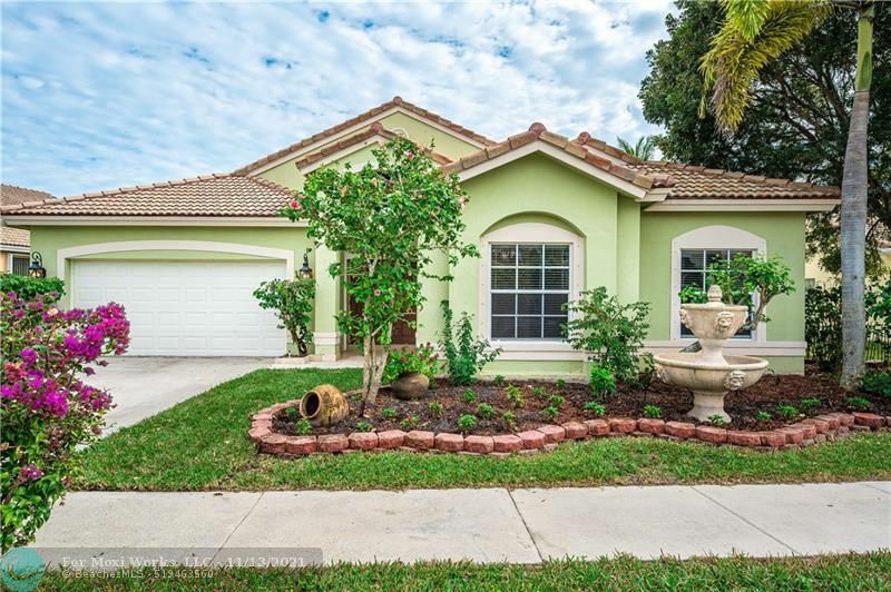 Property Photo:  9177 Cove Point Cir  FL 33472 