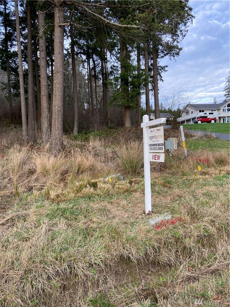 Property Photo:  2361 Strawberry Point Rd  WA 98277 