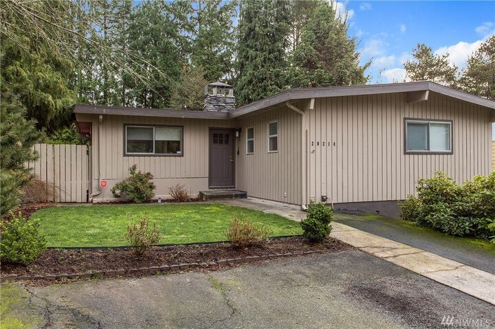 20214 20th Place NE  Shoreline WA 98155 photo