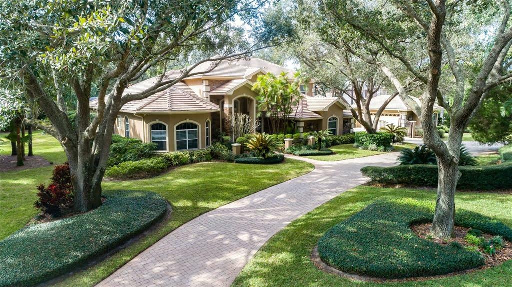 Property Photo: 702 Guisando De Avila FL 33613