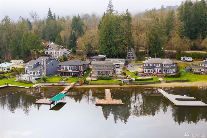 Property Photo: 23351 Oakland Lane A&Ampb WA 98274