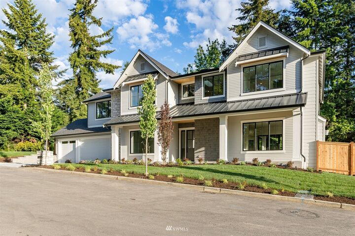 Property Photo:  7233 80th Avenue SE  WA 98040 