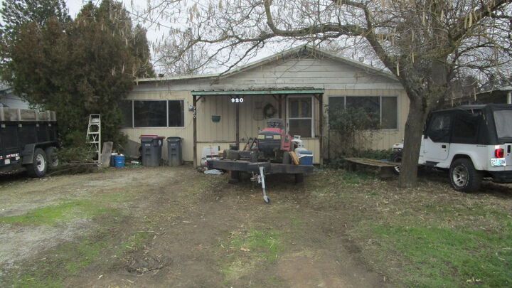 920 Wabash Avenue  Medford OR 97504 photo