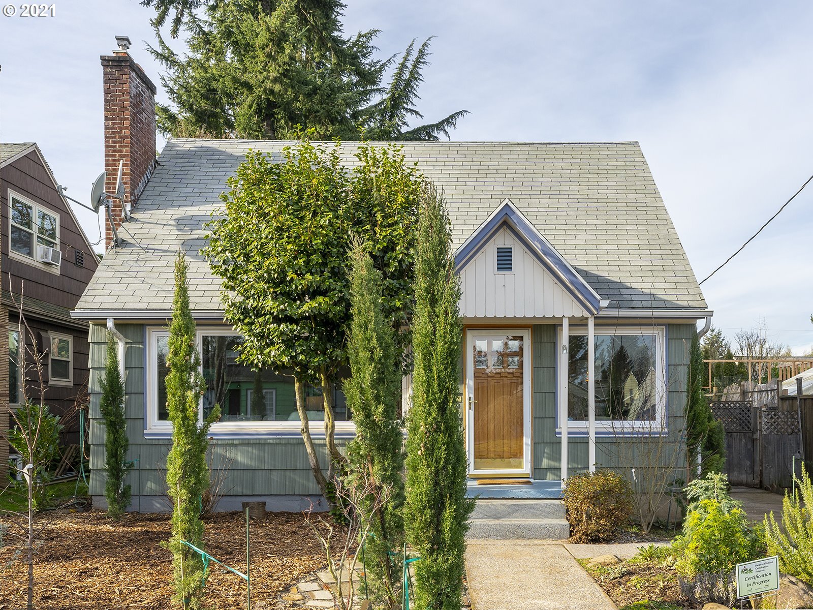 Property Photo:  4315 NE 64th Ave  OR 97218 