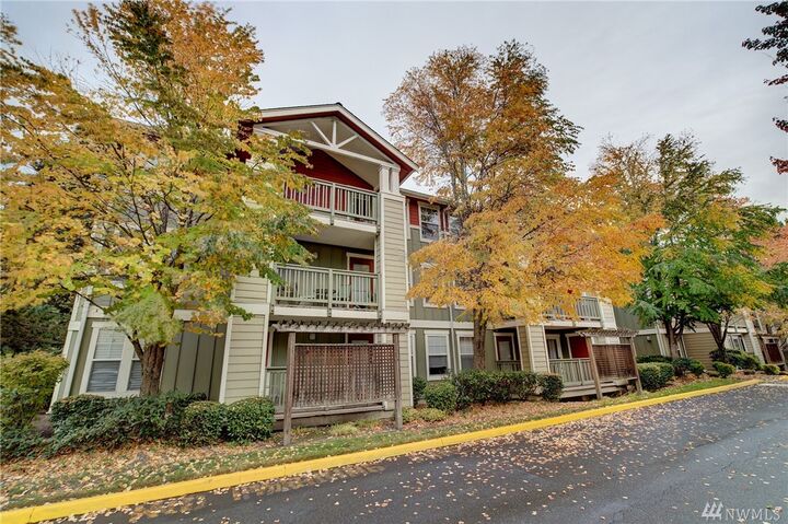 7711 NE 175th St C301  Kenmore WA 98028 photo