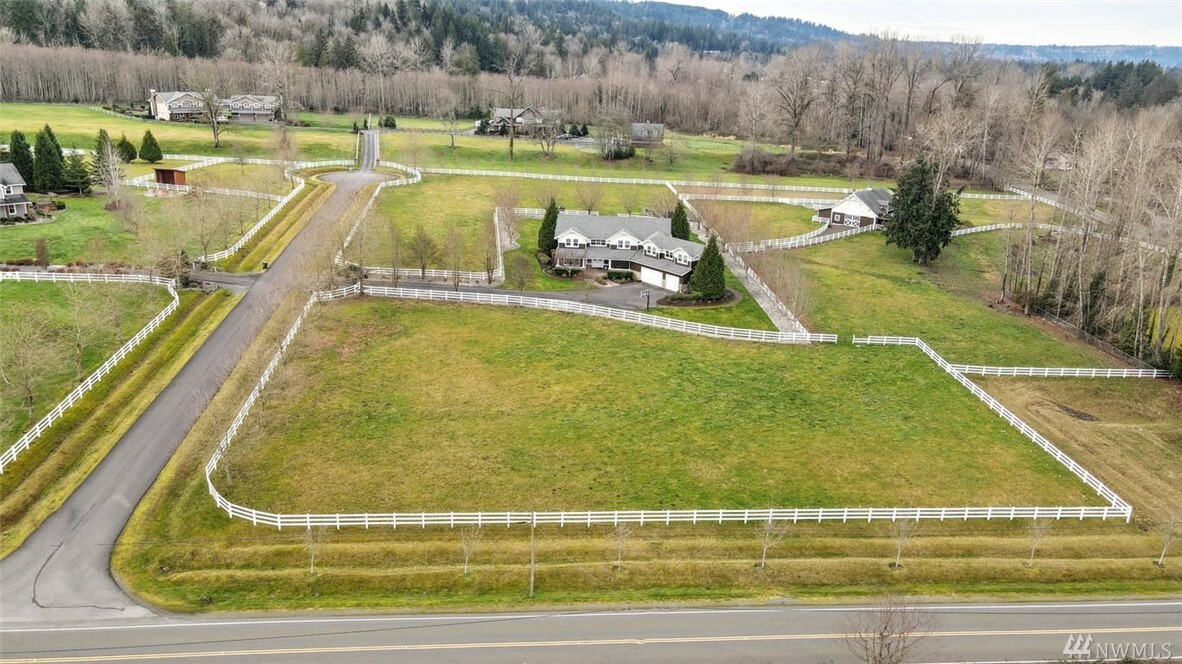 Property Photo:  32750 SE 46th Lane  WA 98024 