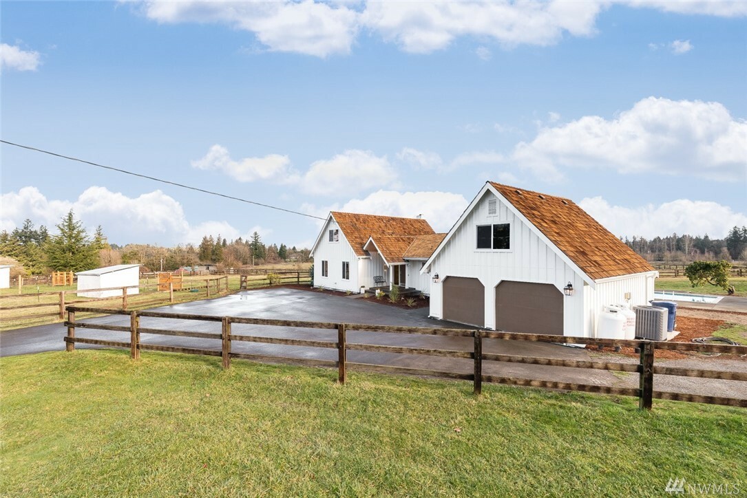 Property Photo:  37006 SE 160th Ave  WA 98092 