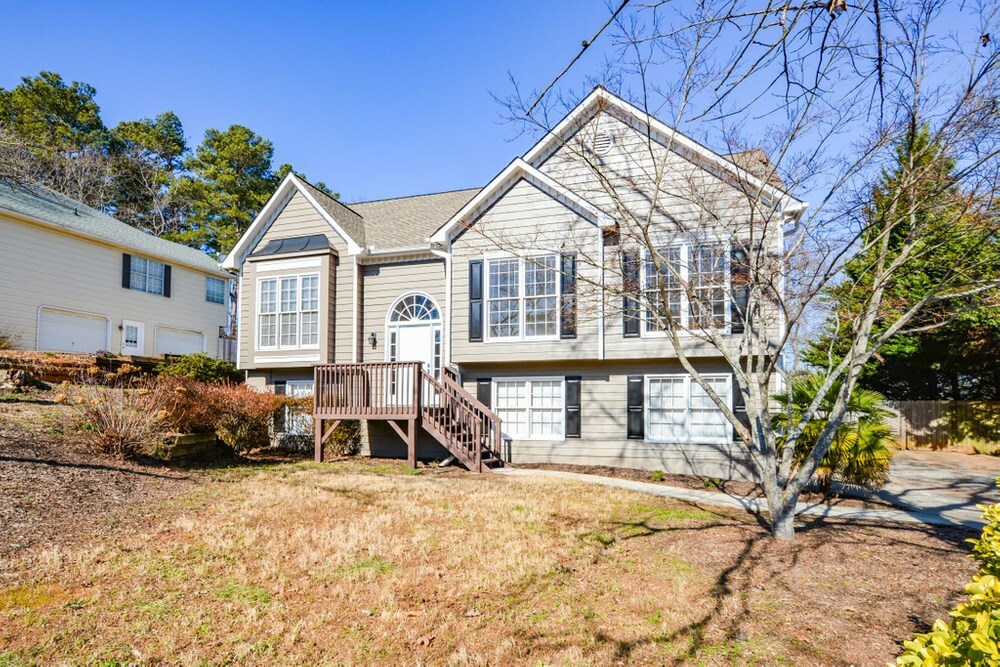 Property Photo:  1119 Etowah Valley Ln  GA 30189 