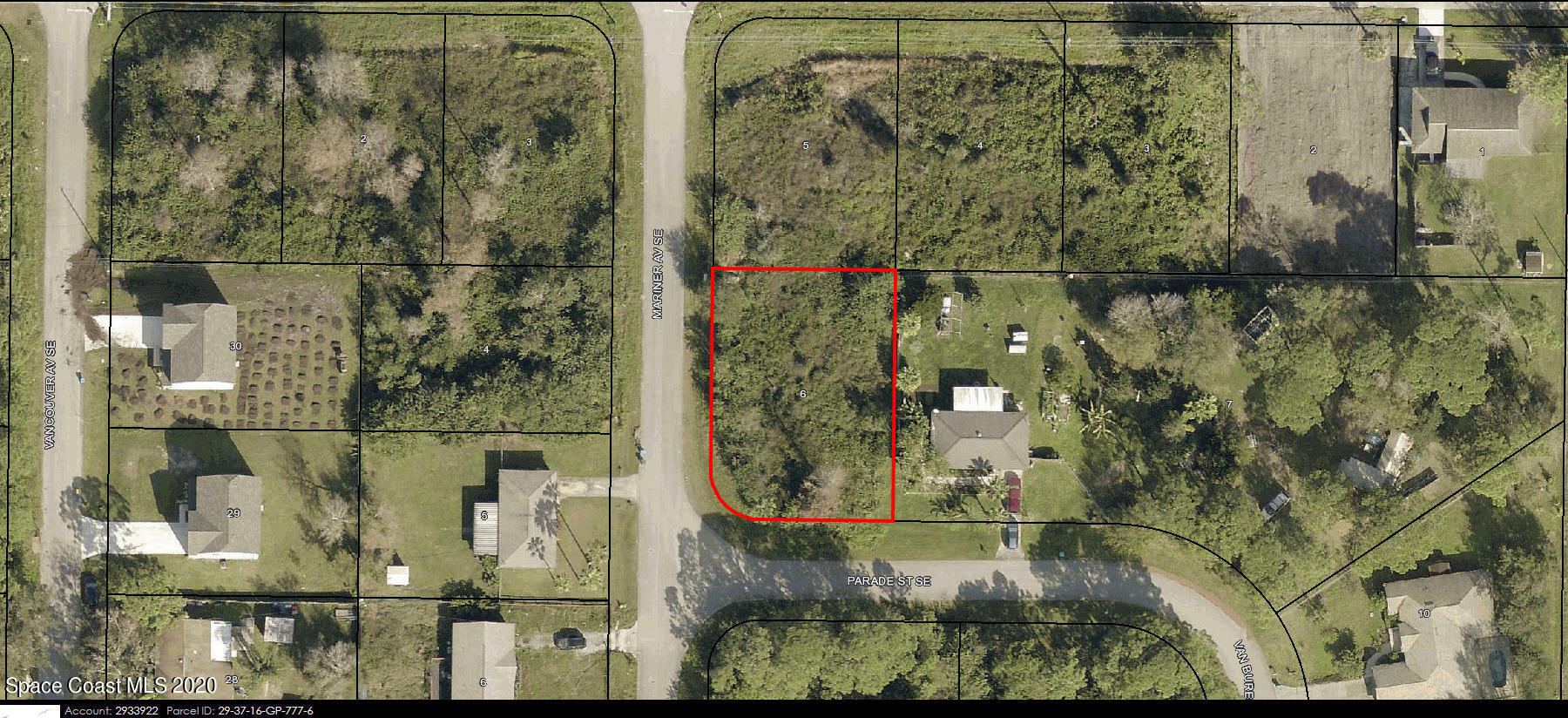 Property Photo: 1311 Parade Street SE FL 32909