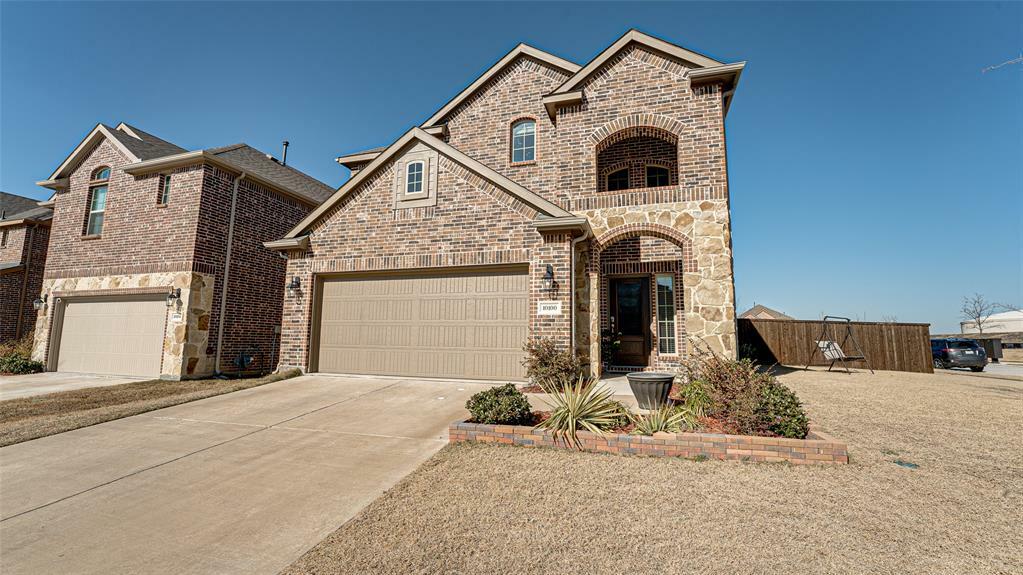 Property Photo:  10100 Barstow Way  TX 75071 