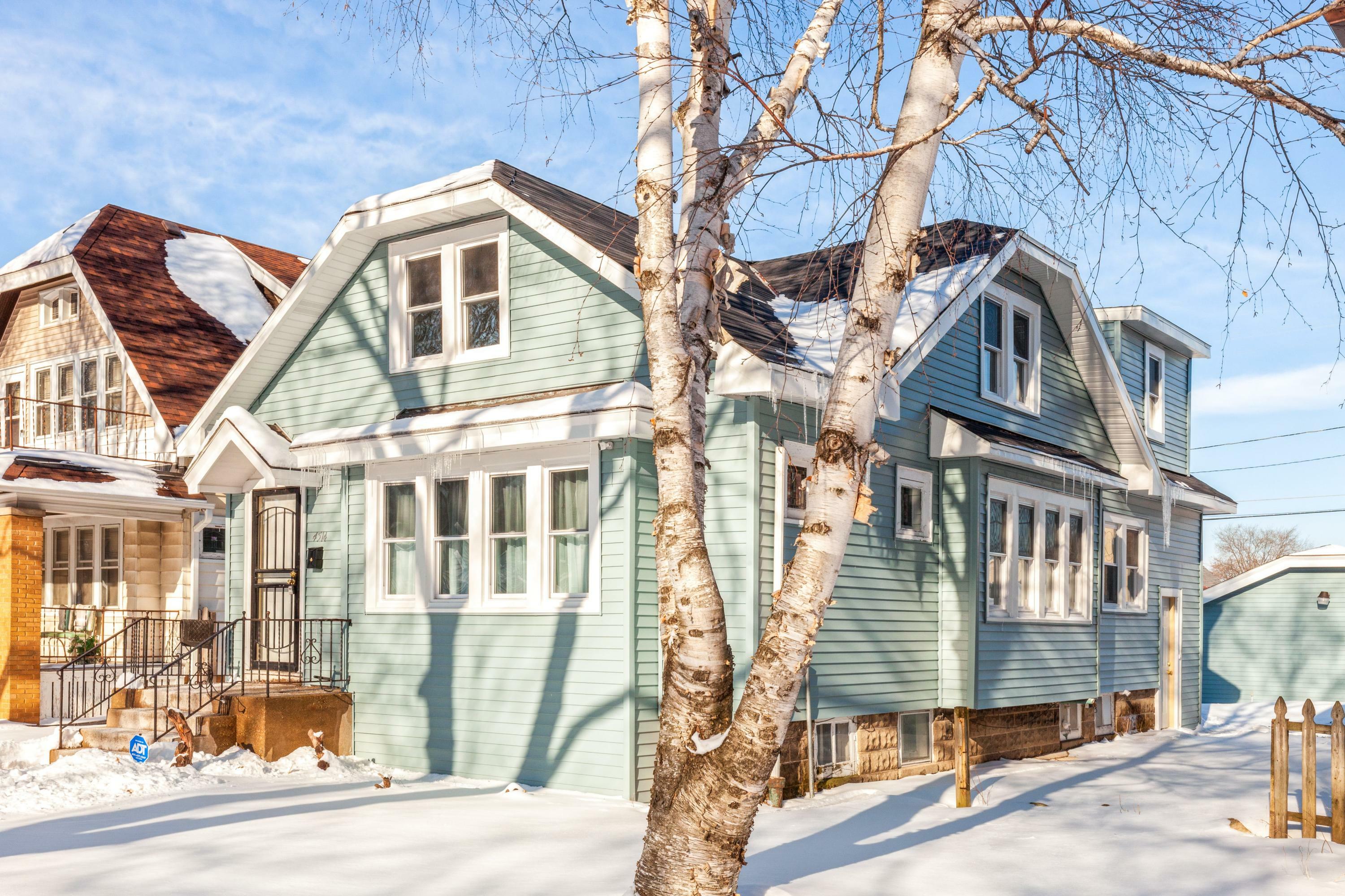 Property Photo: 4514 W Medford Ave WI 53216