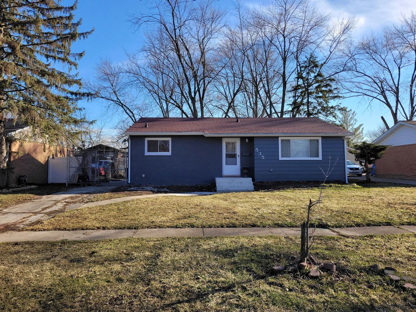 Property Photo: 535 Irving Place IL 60484