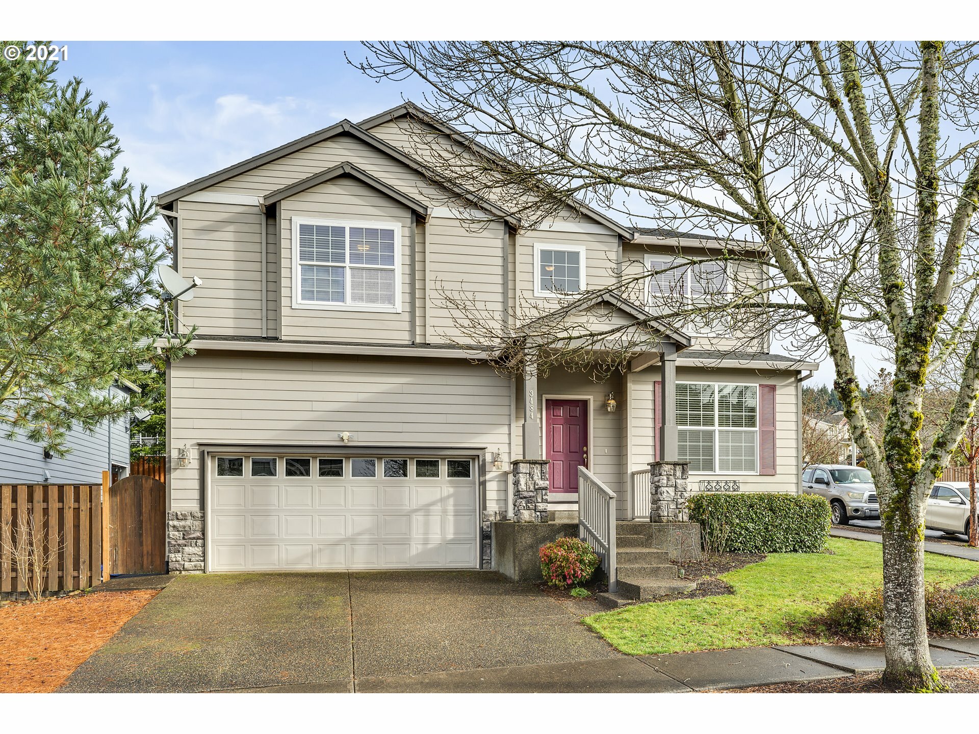 Property Photo: 3484 SW Wonderview Ave OR 97080