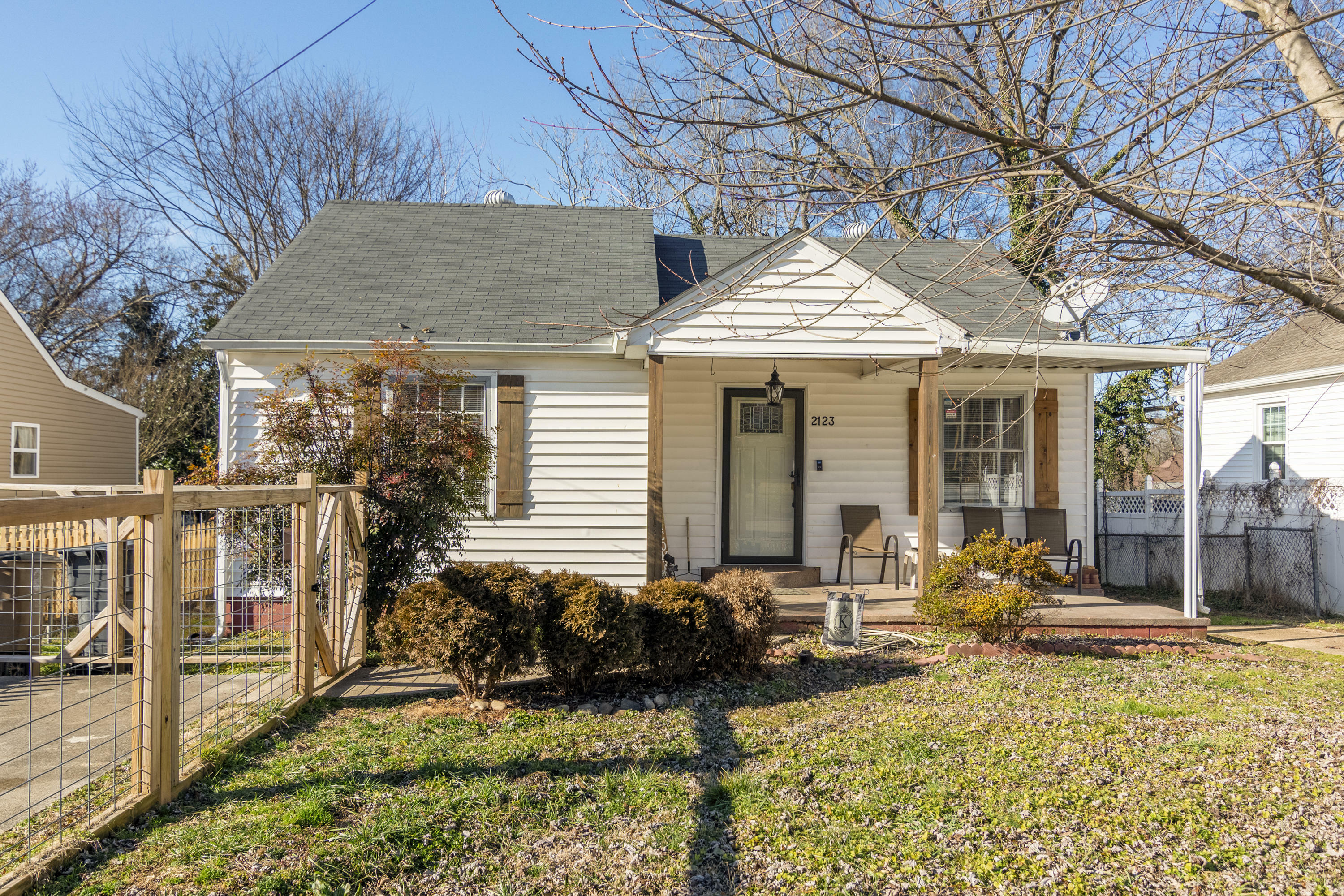 Property Photo:  2123 Belvoir Ave  TN 37917 