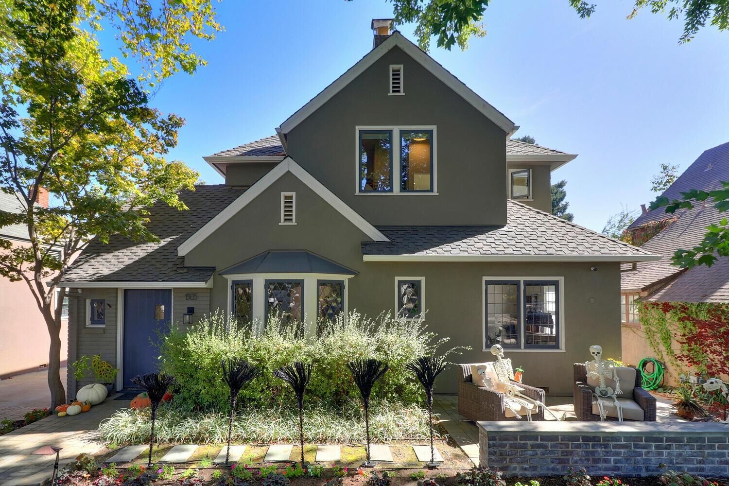 Property Photo:  1305 39th Street  CA 95816 