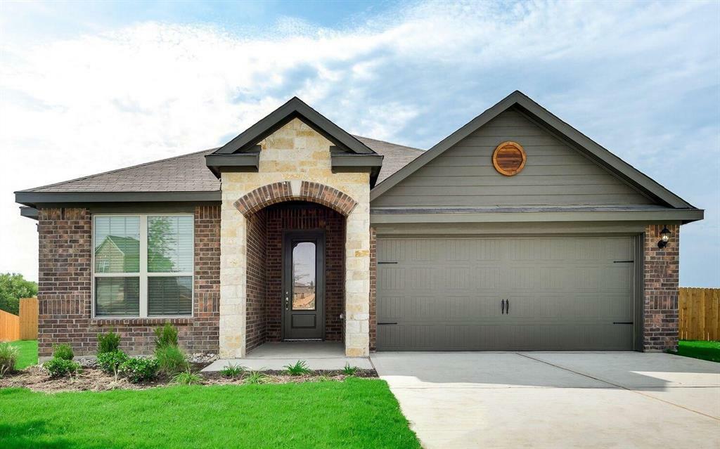 Property Photo: 5312 Songbird Trail TX 76207