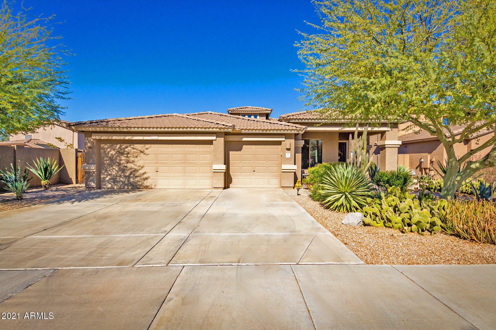 Property Photo:  17722 W Desert View Lane  AZ 85338 