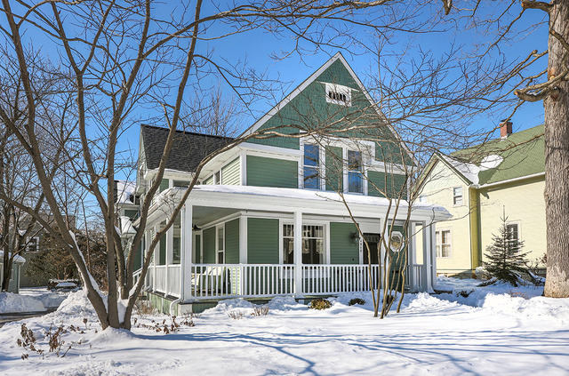 Property Photo:  4940 Oakwood Avenue  IL 60515 