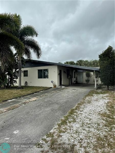 Property Photo:  1021 S 14th Pl  FL 33462 