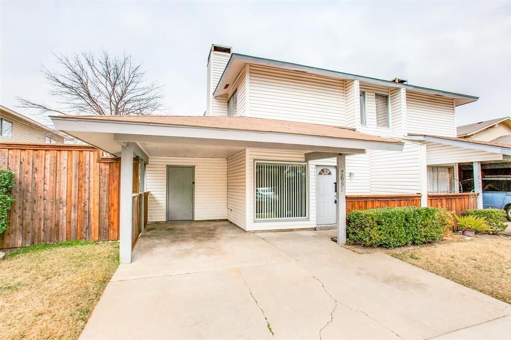 Property Photo:  2651 Via Sonoma  TX 75006 