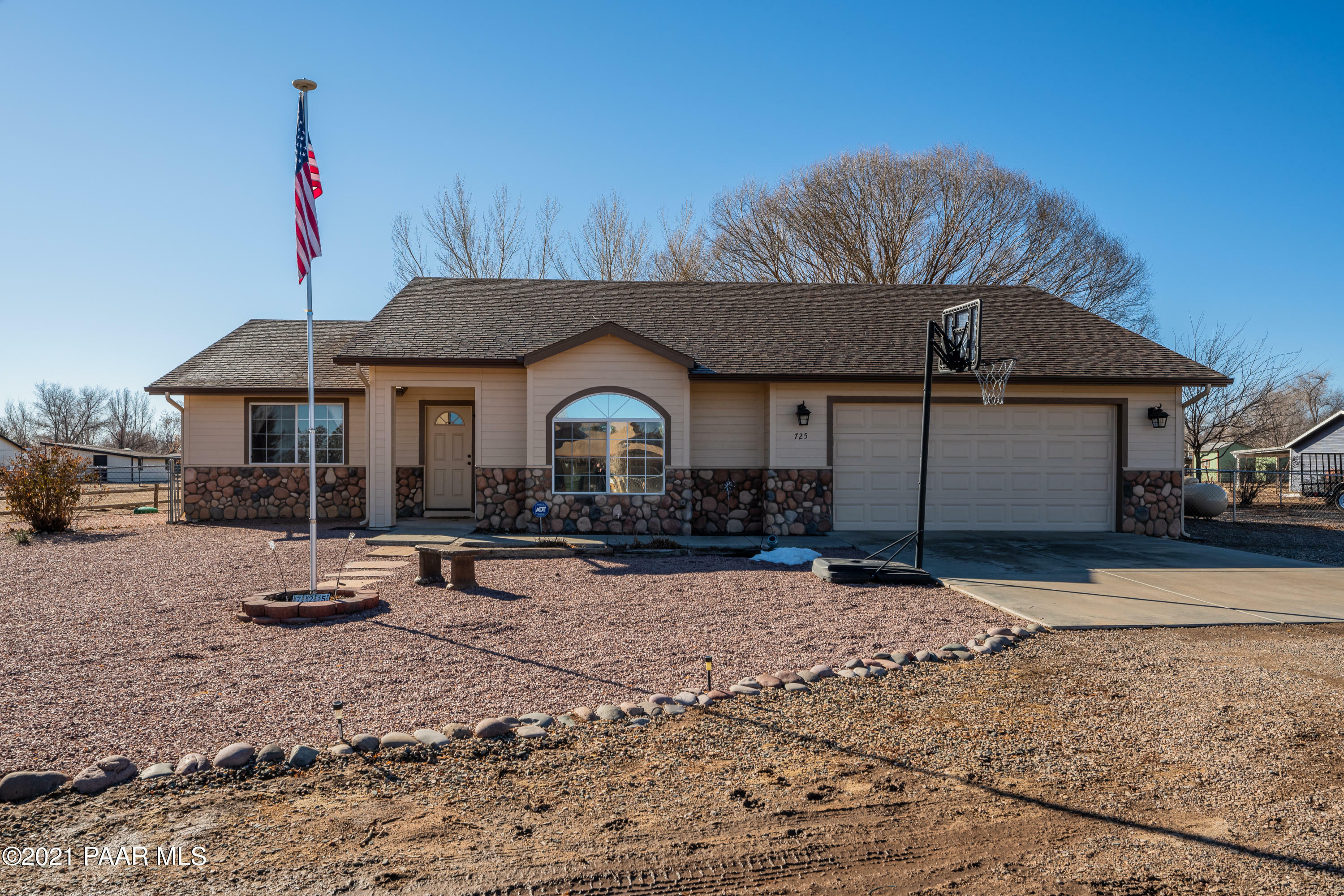 Property Photo:  725 Butterfield Road  AZ 86323 