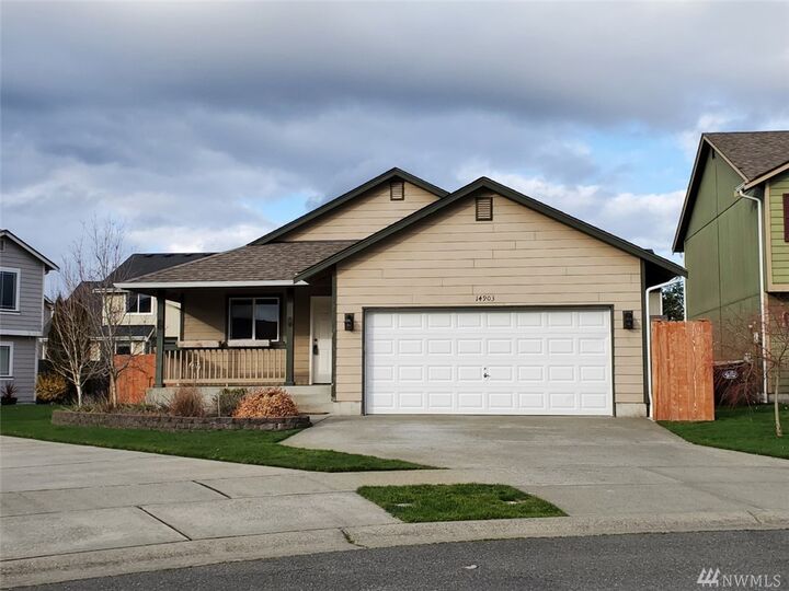 Property Photo:  14903 Mountain View Ct SE  WA 98597 
