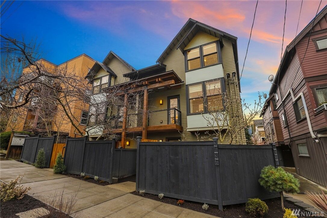 Property Photo: 3636 Palatine Ave N A WA 98103