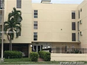 Property Photo:  555 NE 123rd St 314B  FL 33161 