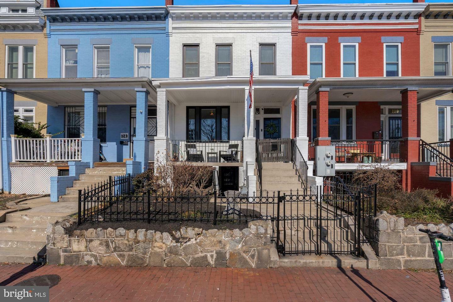 Property Photo:  121 R Street NW  DC 20001 