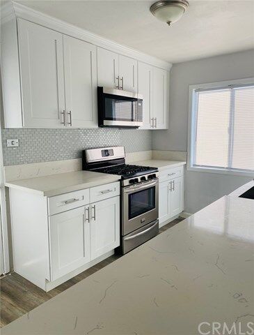 Property Photo: 611 W Pinehurst Avenue CA 90631