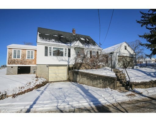 Property Photo:  11 Oakland Ave  MA 01545 