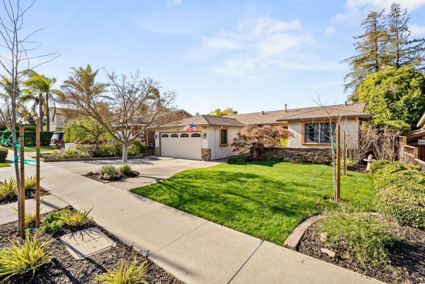 Property Photo: 5327 Hounds Estate CA 95135