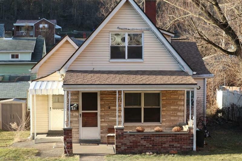 Property Photo:  813 Mill St  PA 15017 