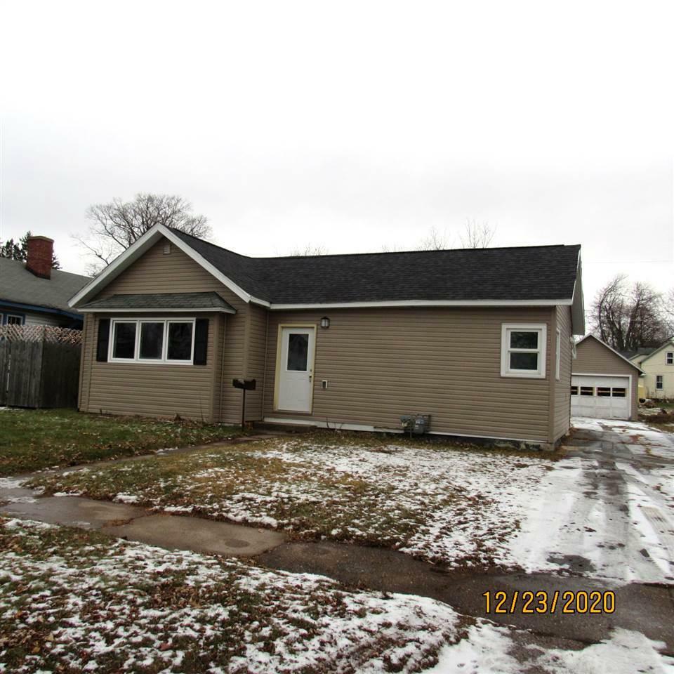 Property Photo:  407 Hendricks Street  WI 54452 