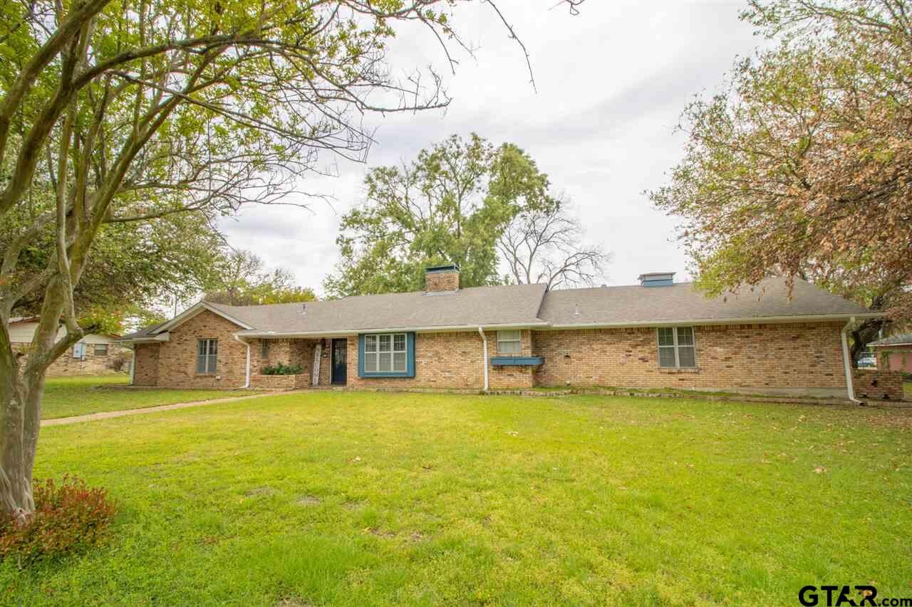 Property Photo:  110 Minwood  TX 75773 