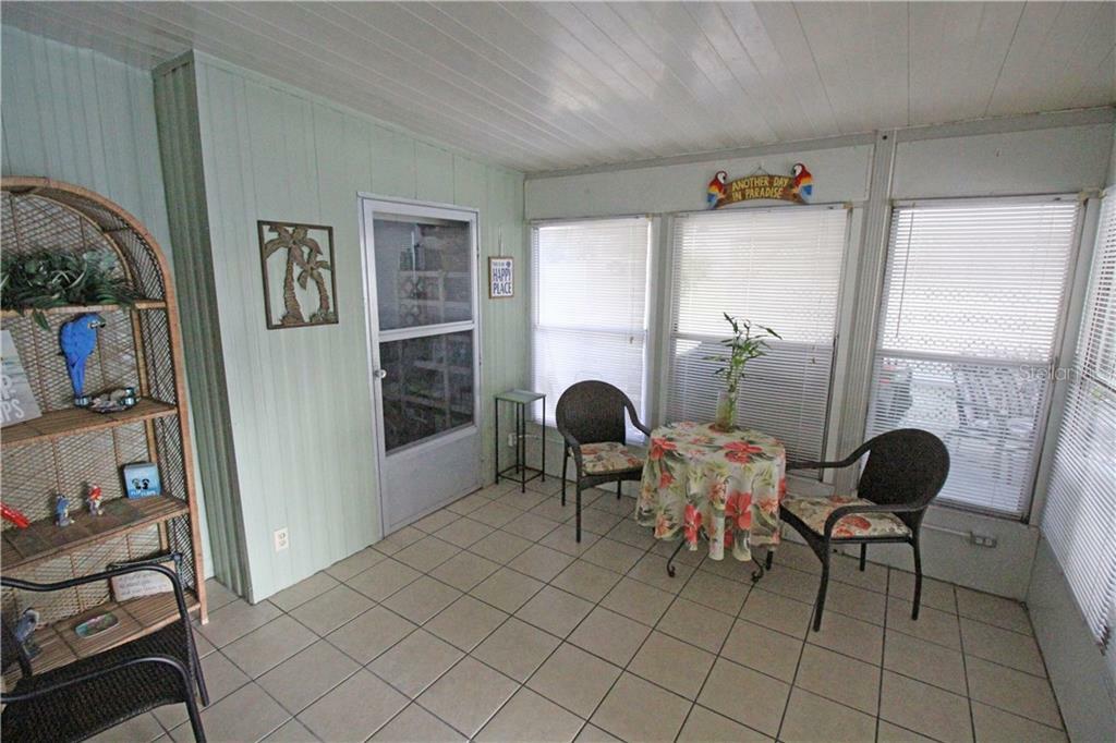 Property Photo:  324 Ivanhoe Circle  FL 32159 