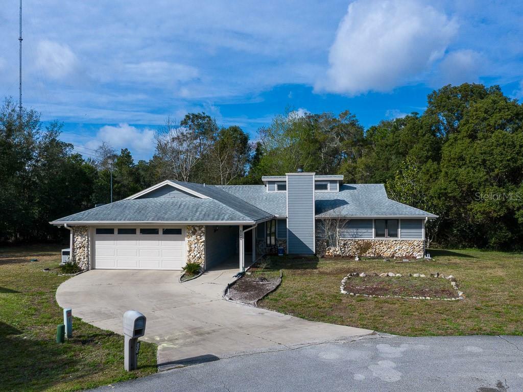 Property Photo:  800 Briarcliff Dr  FL 32763 