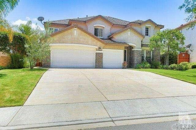 Property Photo:  734 Roosevelt Court  CA 93065 