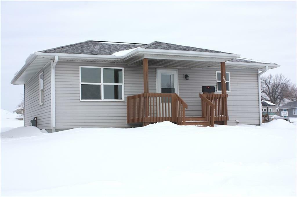 Property Photo:  127 Prairie Street  IA 50219 