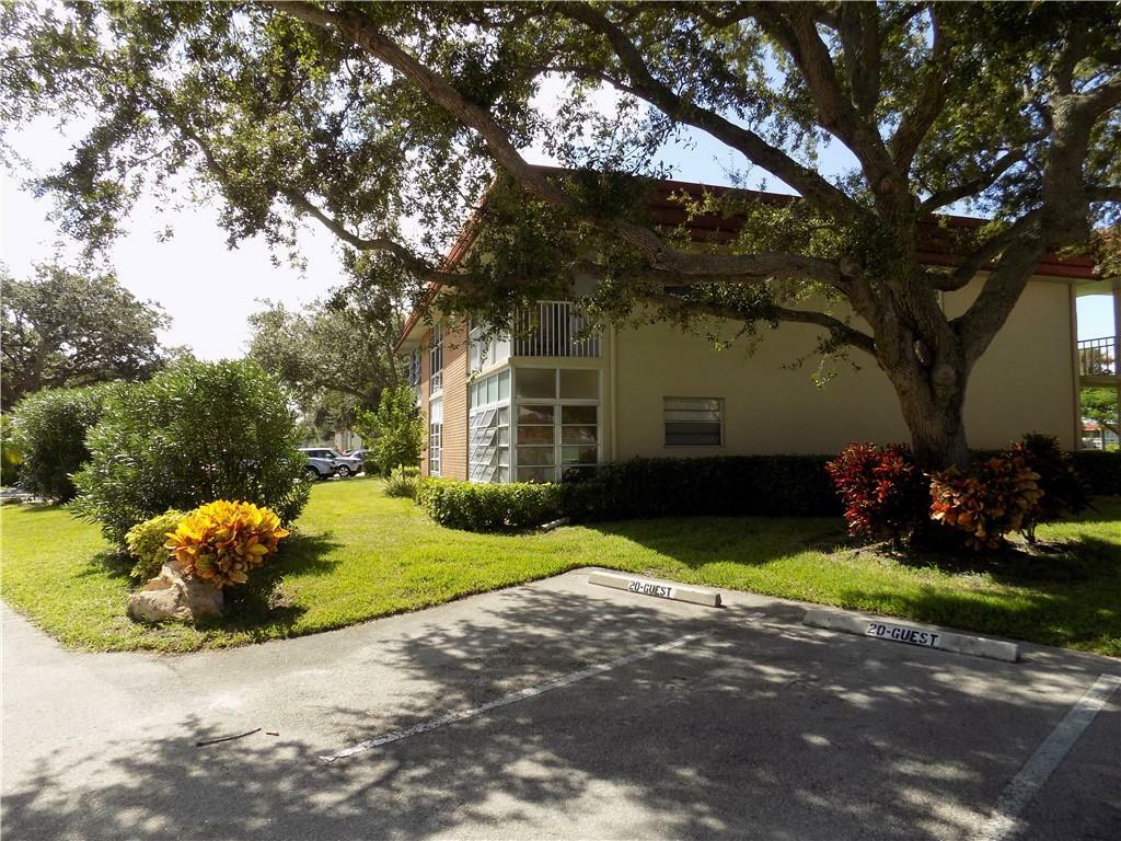 Property Photo:  20 Pine Arbor Lane 203  FL 32962 