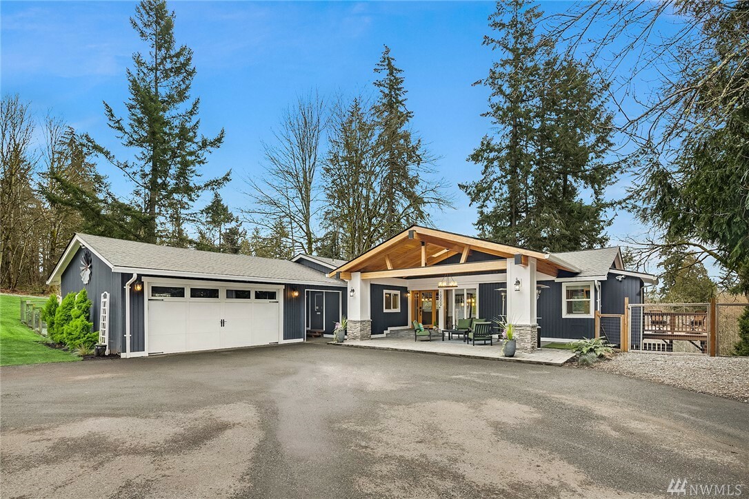 Property Photo:  19009 146th Ave SE  WA 98058 