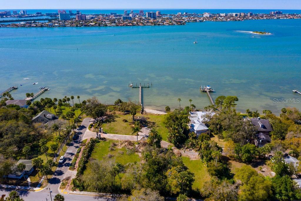 Property Photo: 300 Palm Bluff St FL 33755