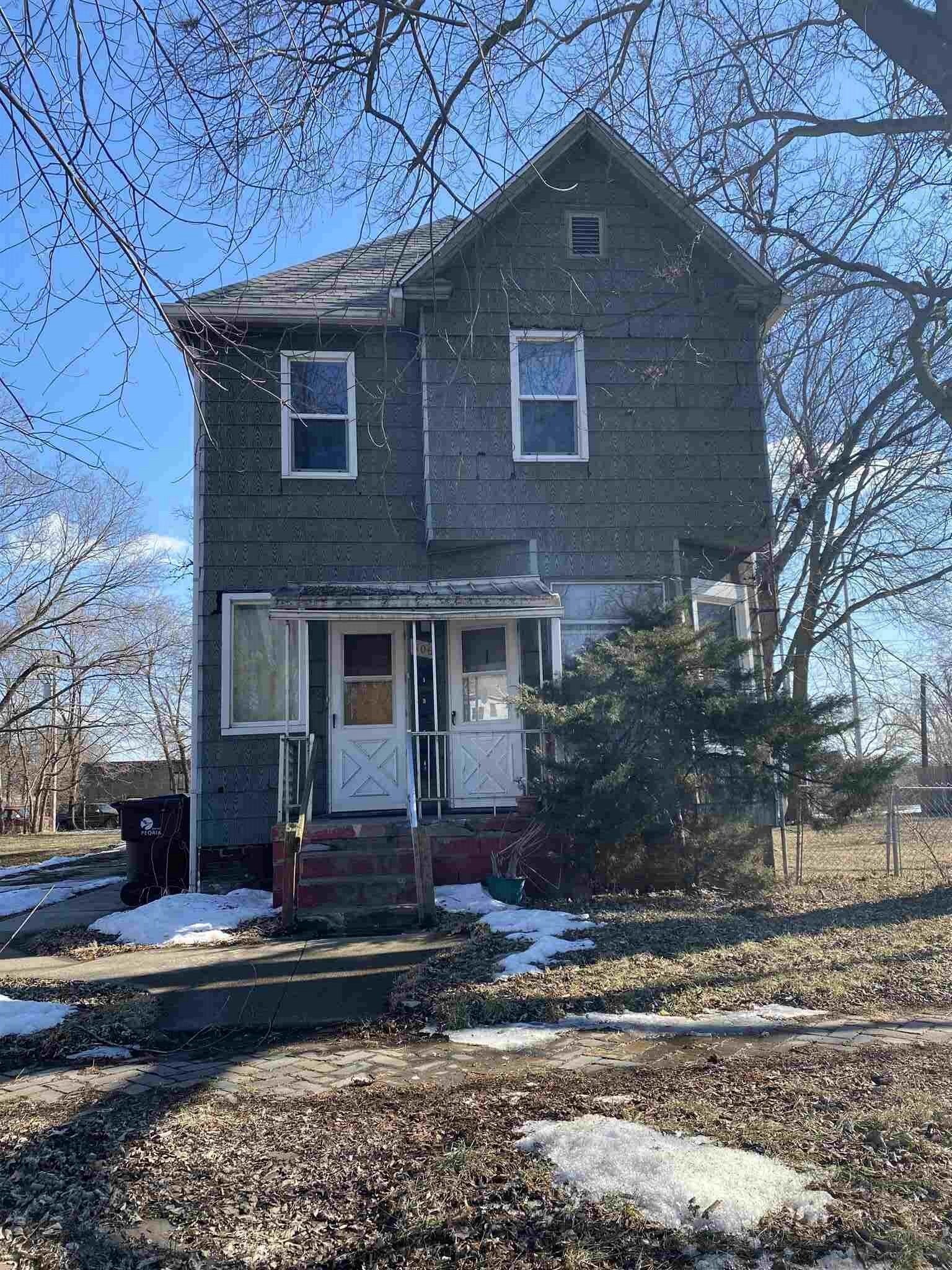 1106 NE Jefferson  Peoria IL 61603 photo