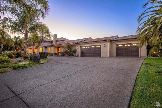 Property Photo:  3799 Lightning Ridge Way  CA 93063 