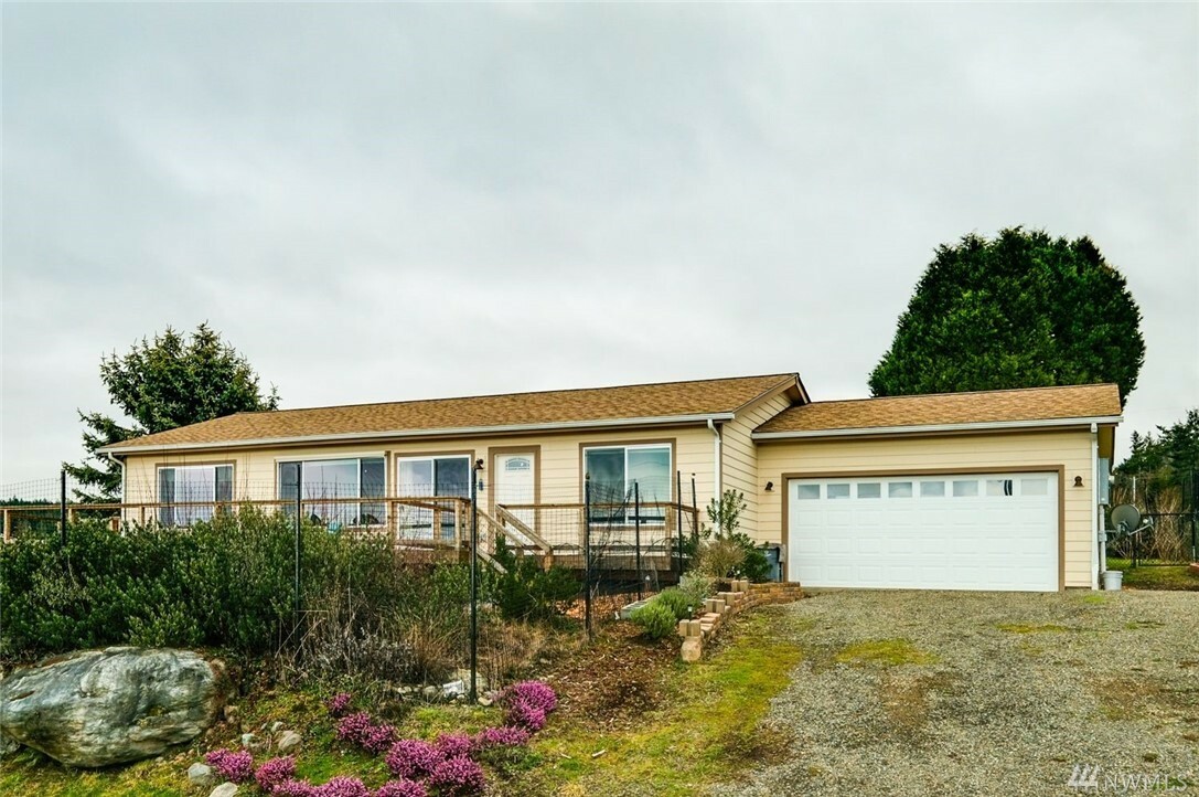 Property Photo: 38 Fir Place WA 98368