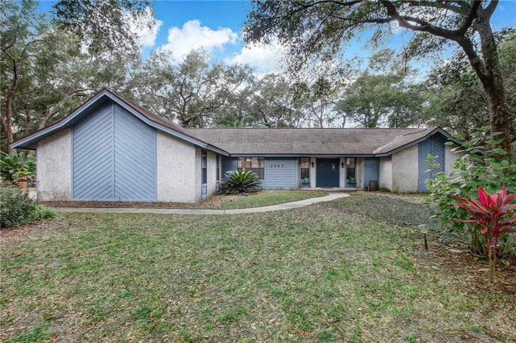 Property Photo:  2406 Los Robles Drive  FL 32034 