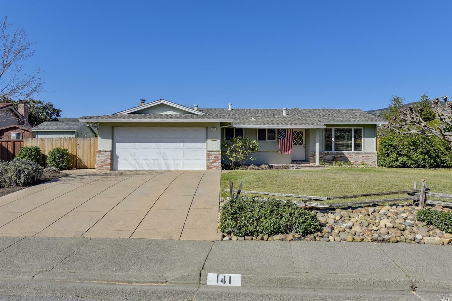 Property Photo:  141 San Luis Way  CA 94945 