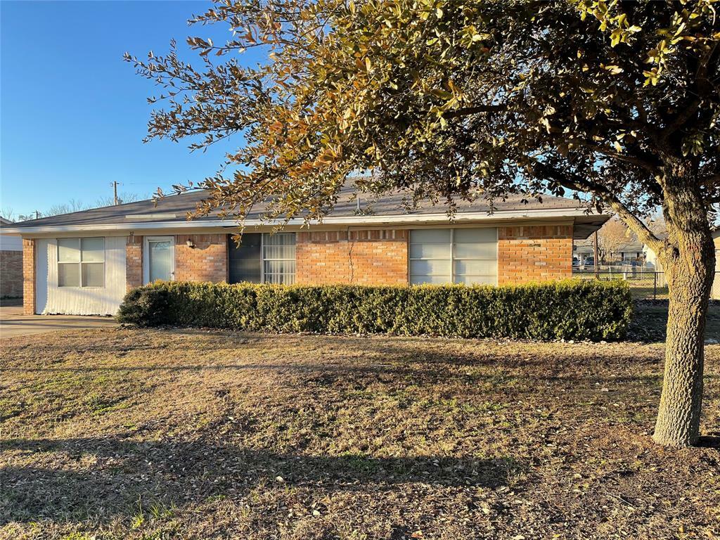 Property Photo:  312 Bonnie View Drive  TX 75407 