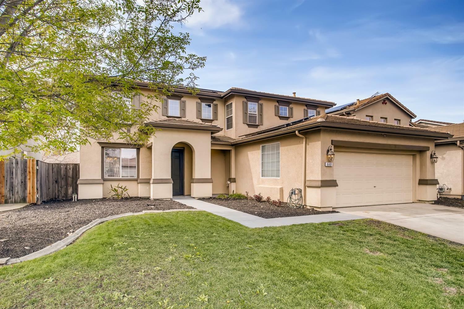 Property Photo:  640 Newbridge Lane  CA 95648 