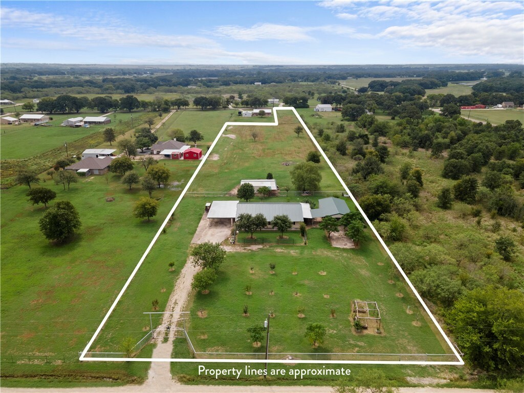 Property Photo:  202 Gloryland Road  TX 76705 